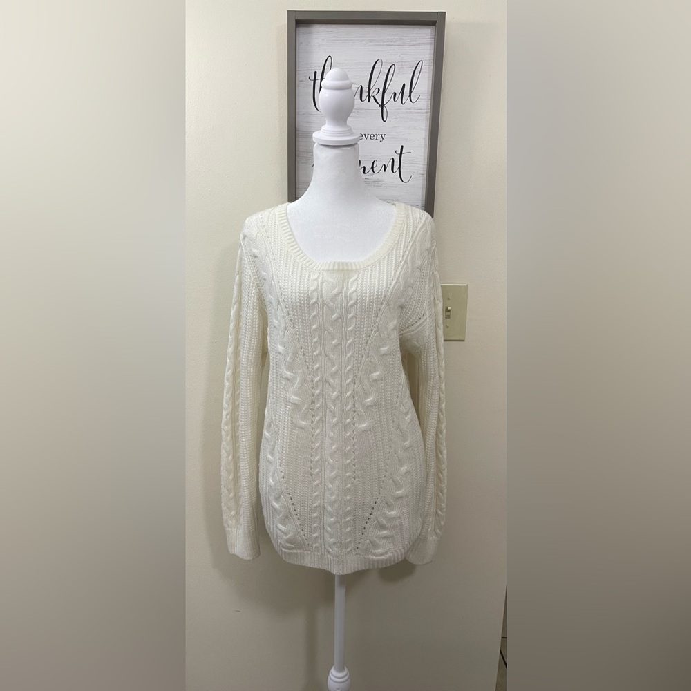 So Perfect Pullover Women Size XL Fitted Cable
Knit Sweater Long Sleeve Cream